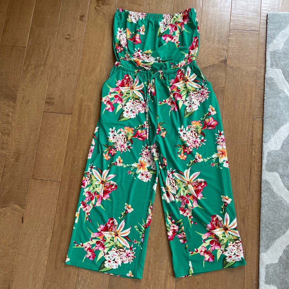 Strapless romper Express size Medium